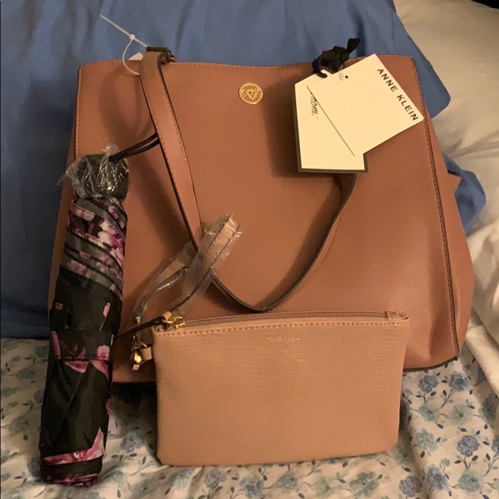 Anne Klein Tote with Umbrella - Color: Mauve